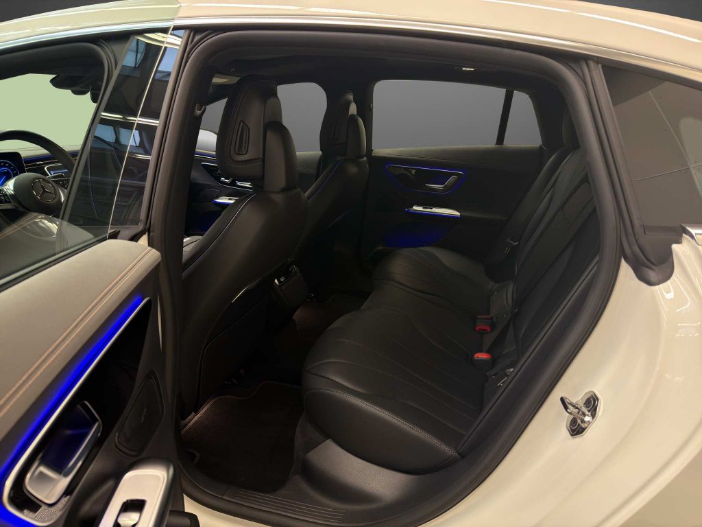 Mercedes-Benz EQE 2024