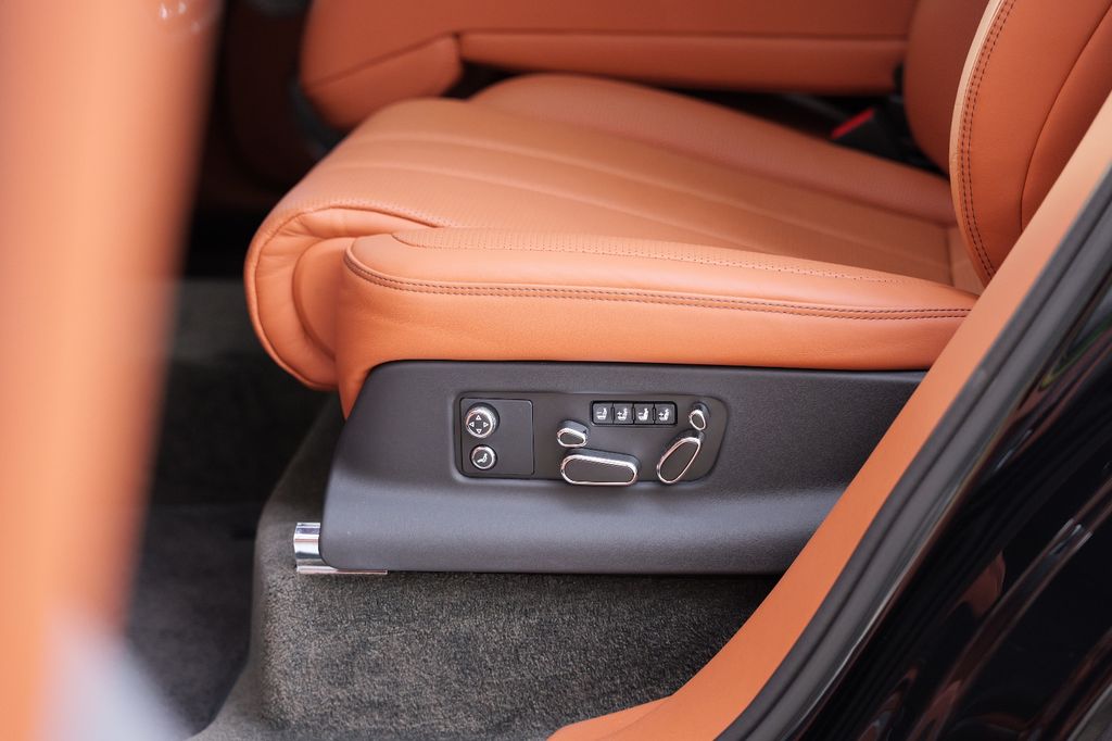 Bentley Bentayga 2023