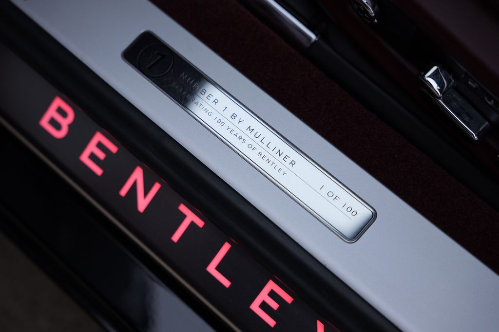 Bentley Continental GTC 2020