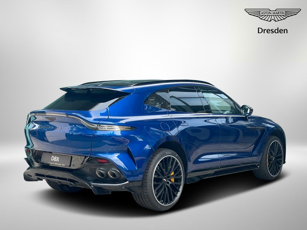 Aston Martin DBX 2025