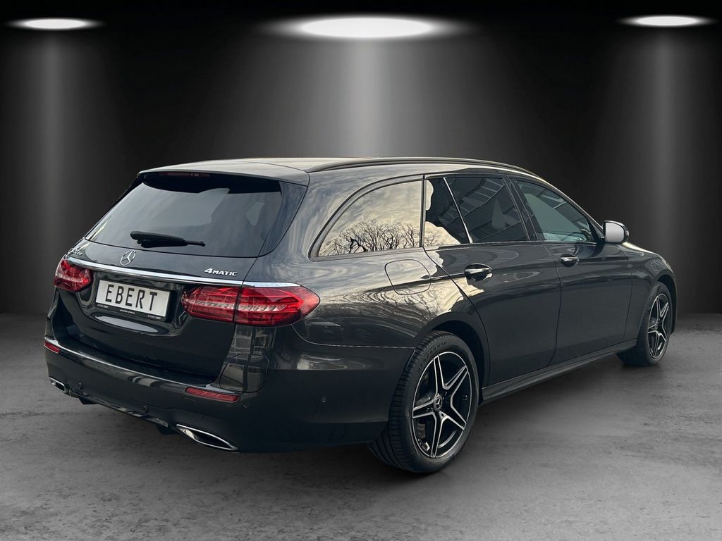 Mercedes-Benz E 300 2022