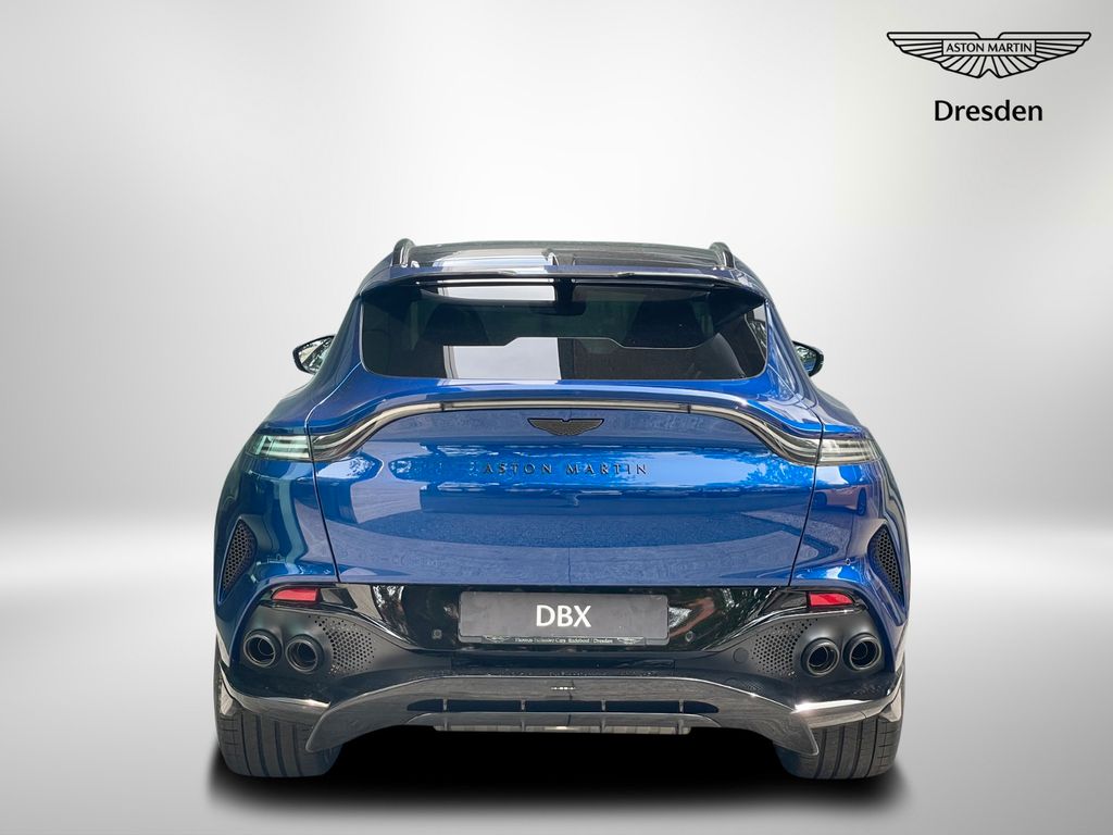 Aston Martin DBX 2025