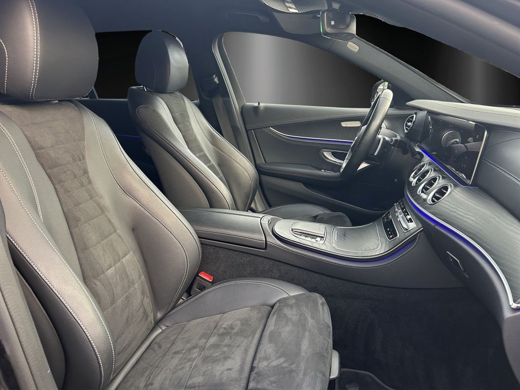 Mercedes-Benz E 300 2022