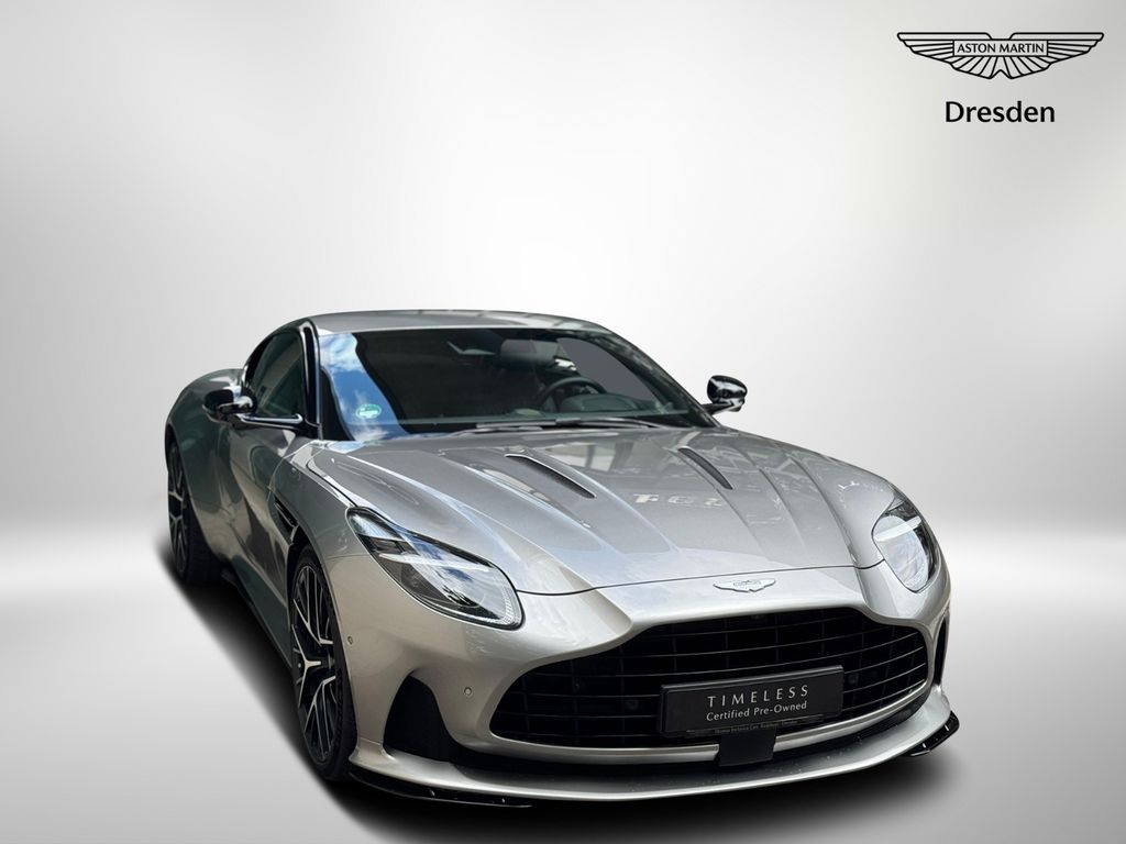 Aston Martin DB12 2025