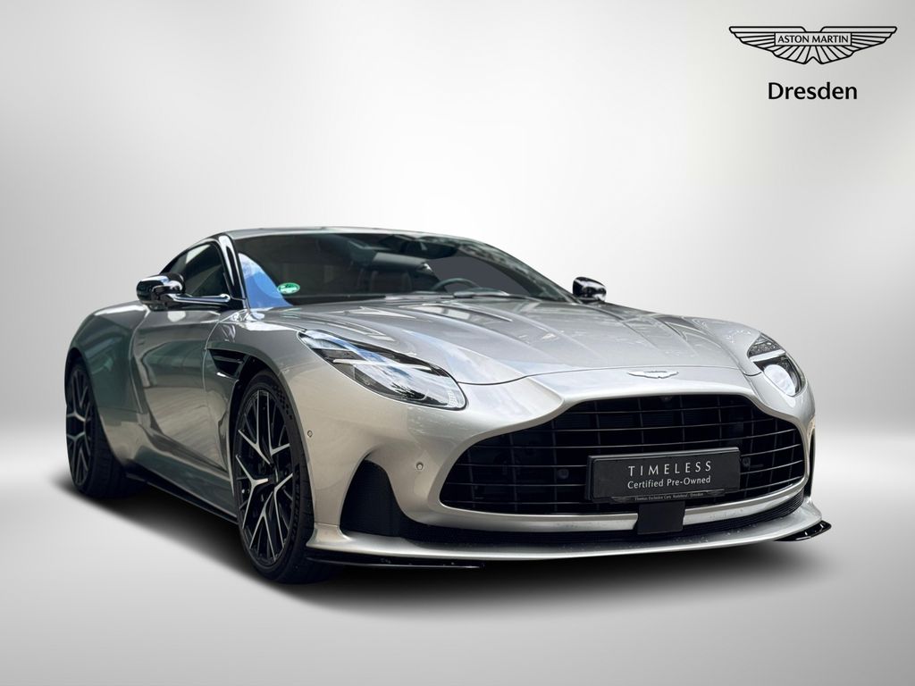 Aston Martin DB12 2025
