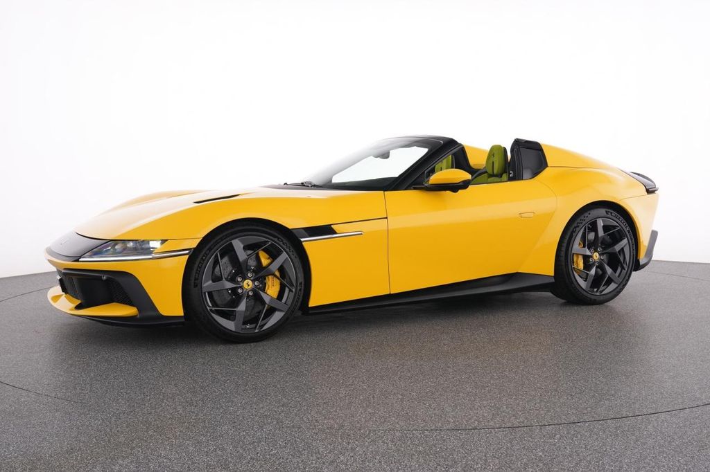 Ferrari 12Cilindri 2025