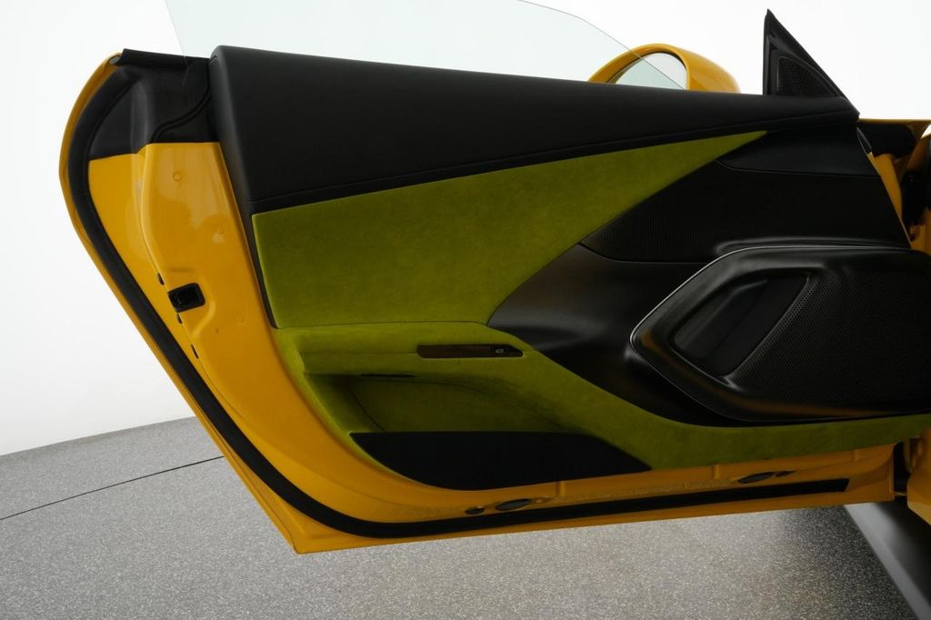 Ferrari 12Cilindri 2025