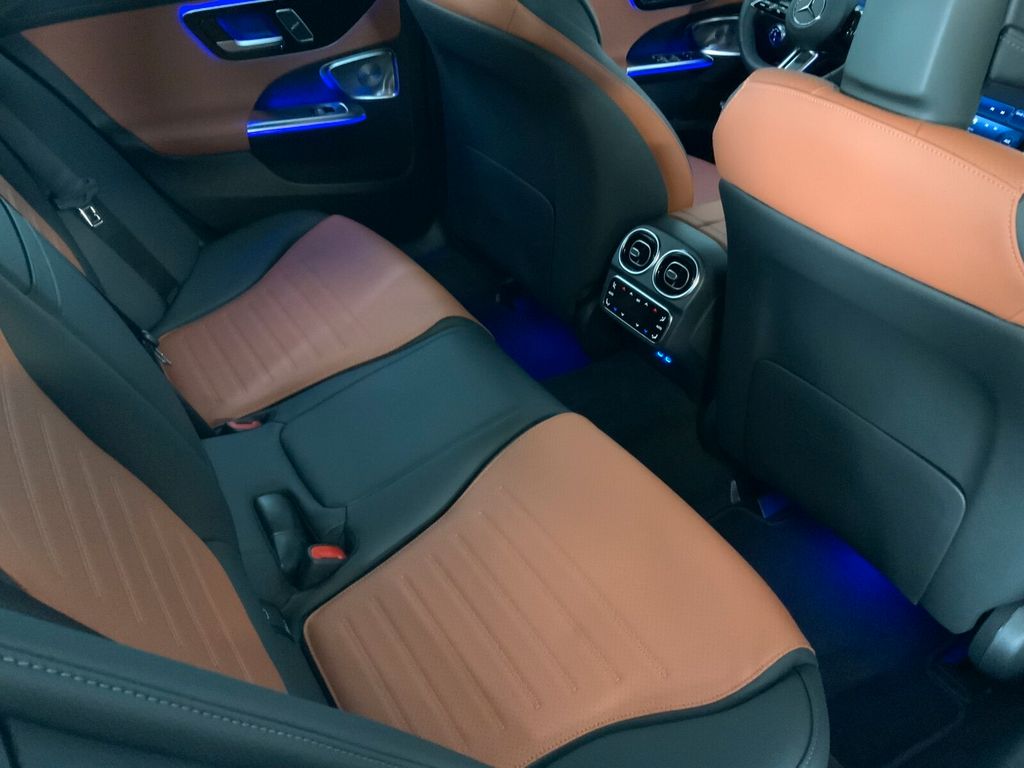 Mercedes-Benz C 300 2024