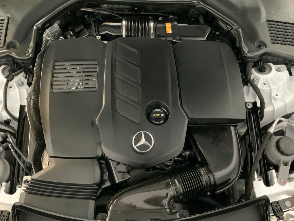 Mercedes-Benz C 300 2024