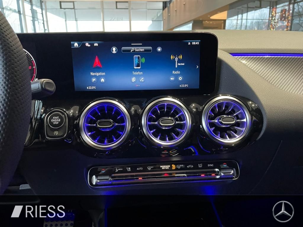 Mercedes-Benz B 220 2025