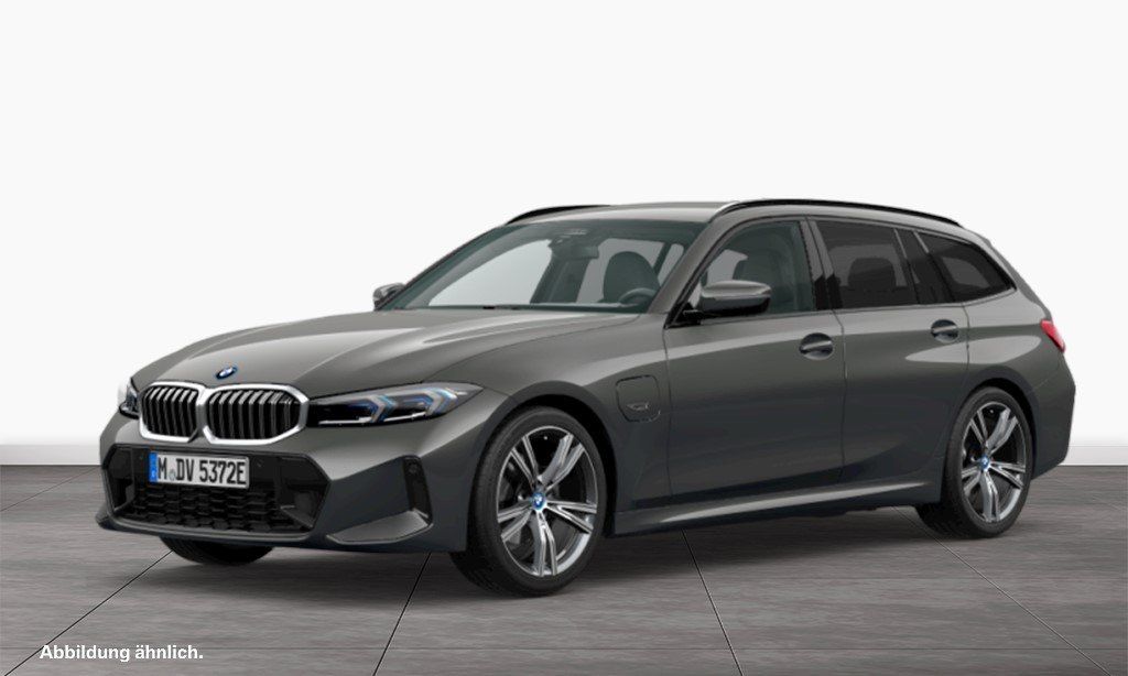 BMW 330 2022