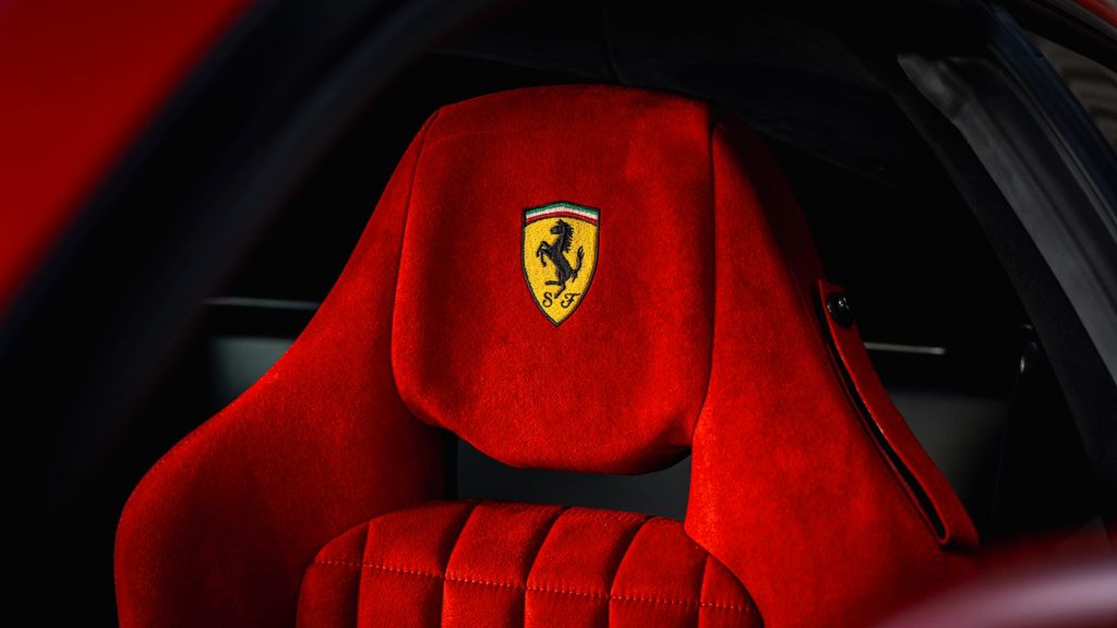 Ferrari 812 2023