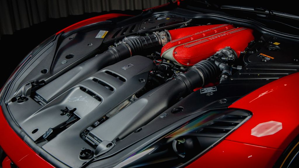 Ferrari 812 2023