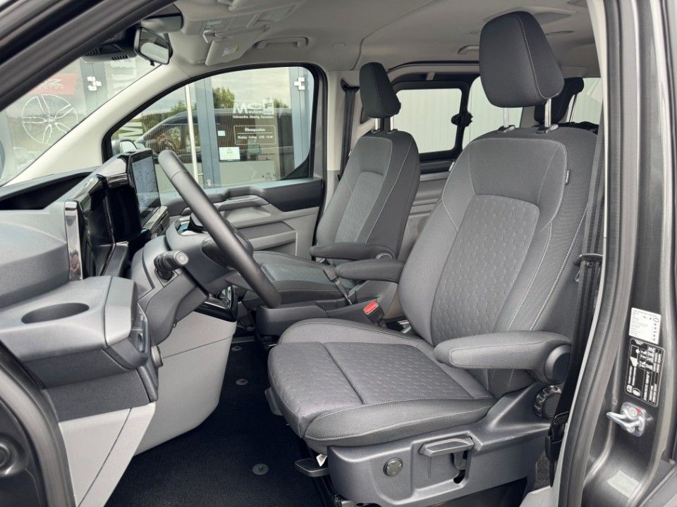 Ford Tourneo Custom 2025