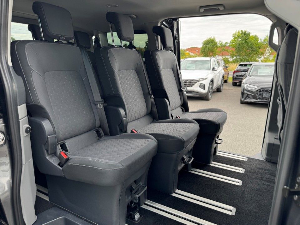 Ford Tourneo Custom 2025