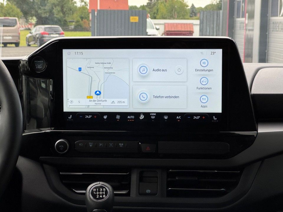 Ford Tourneo Custom 2025