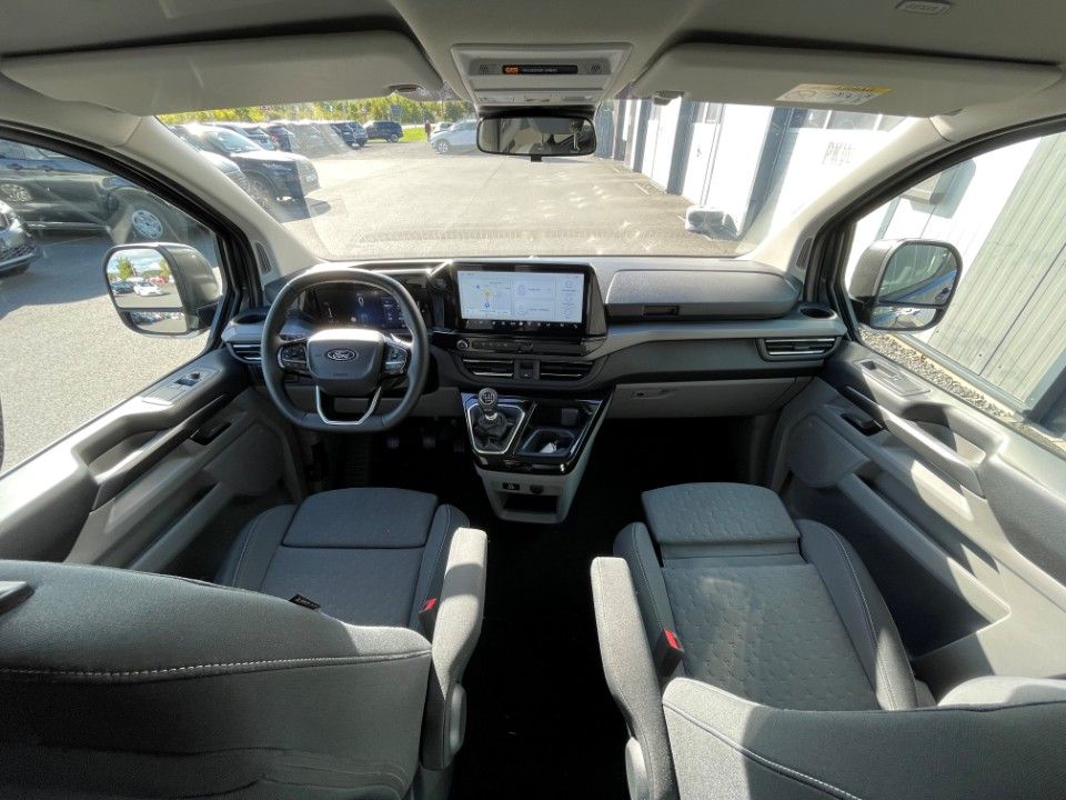 Ford Tourneo Custom 2025