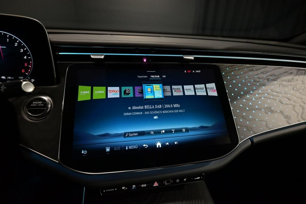 Mercedes-Benz E 300 2025