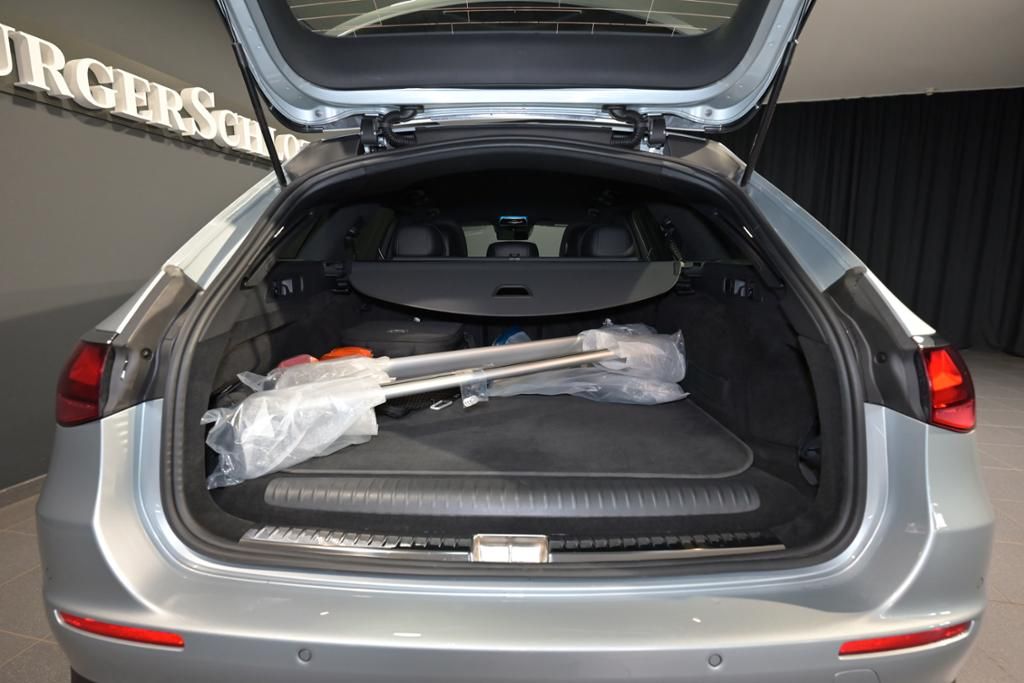 Mercedes-Benz E 300 2025