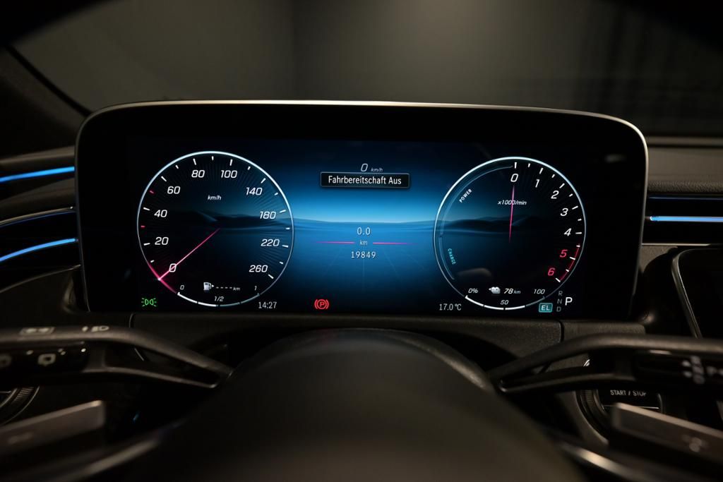 Mercedes-Benz E 300 2025