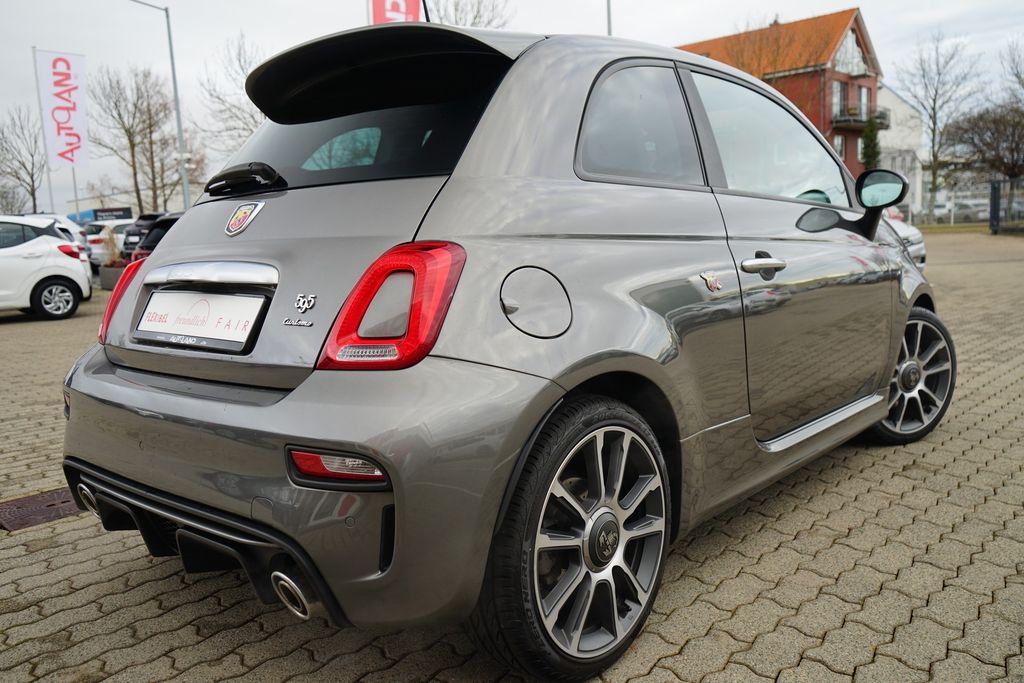 Abarth 595 2022