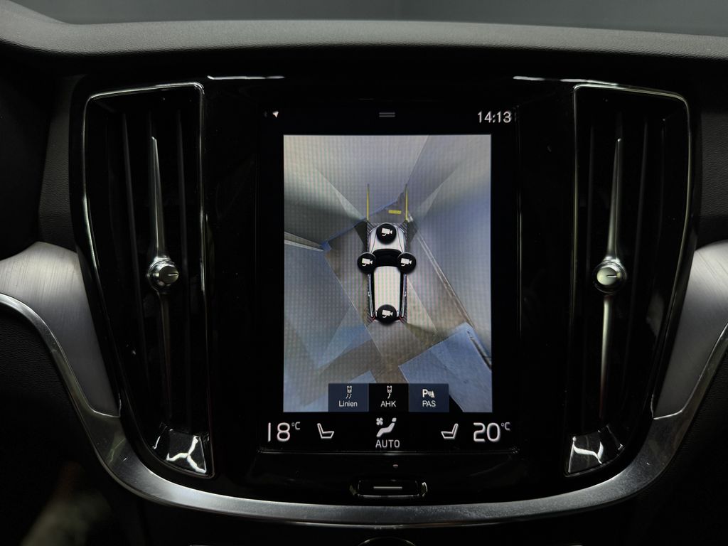 Volvo V60 Cross Country 2021