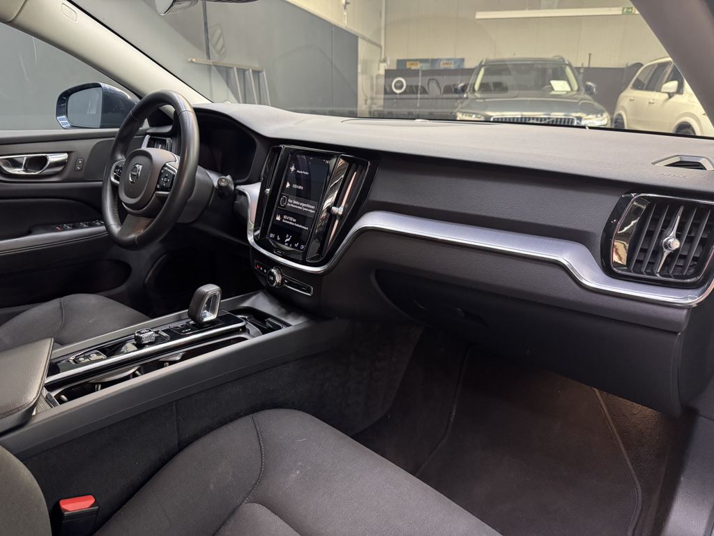 Volvo V60 Cross Country 2021