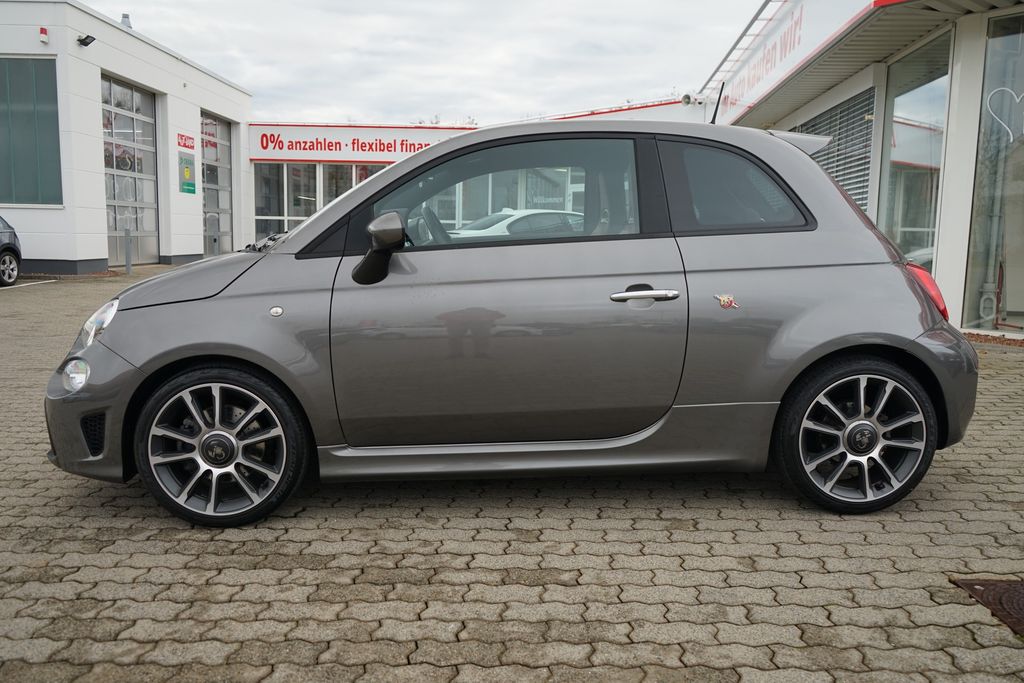 Abarth 595 2022
