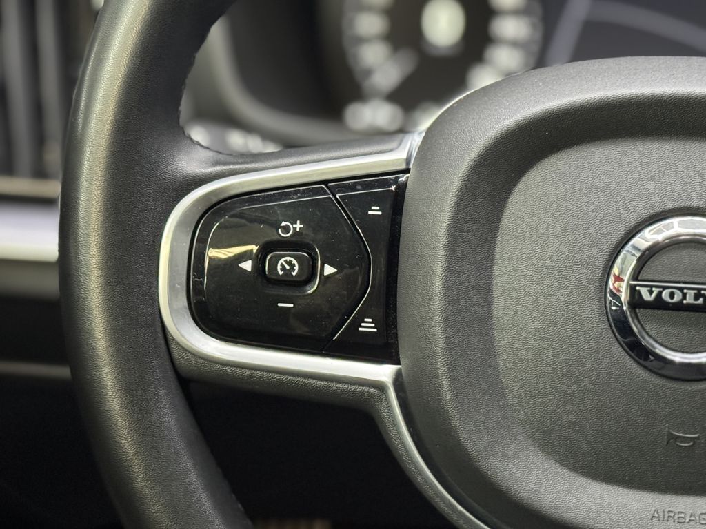 Volvo V60 Cross Country 2021