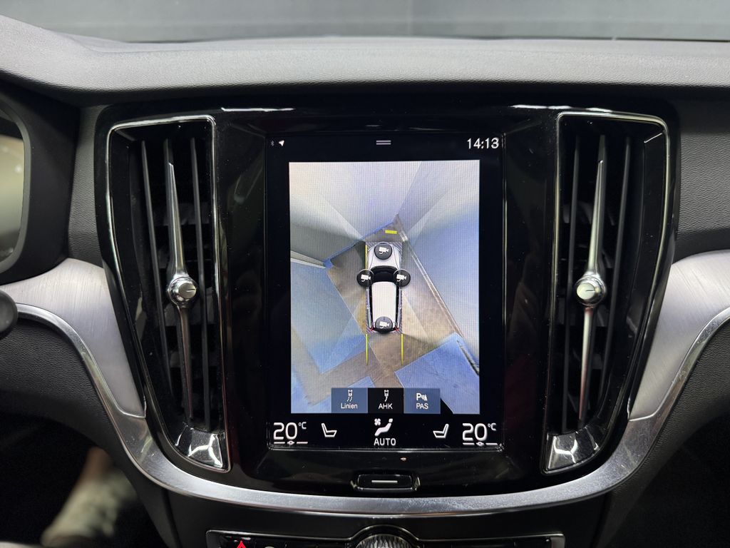 Volvo V60 Cross Country 2021