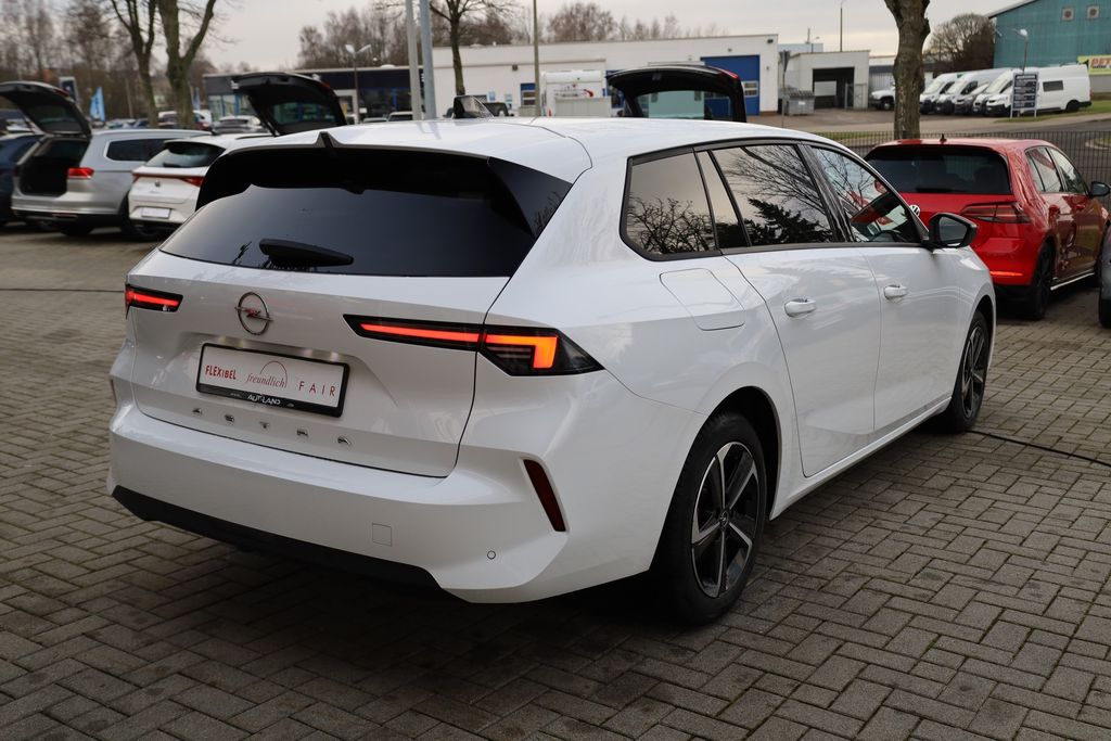 Opel Astra 2024