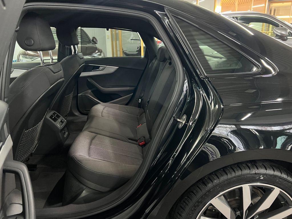 Audi A4 2022