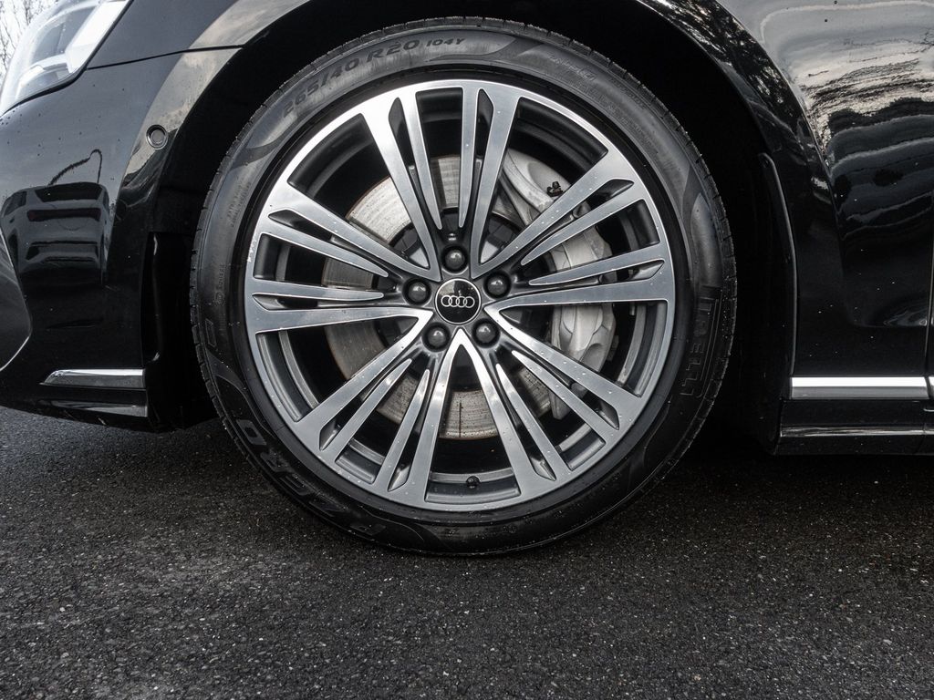 Audi A8 2022