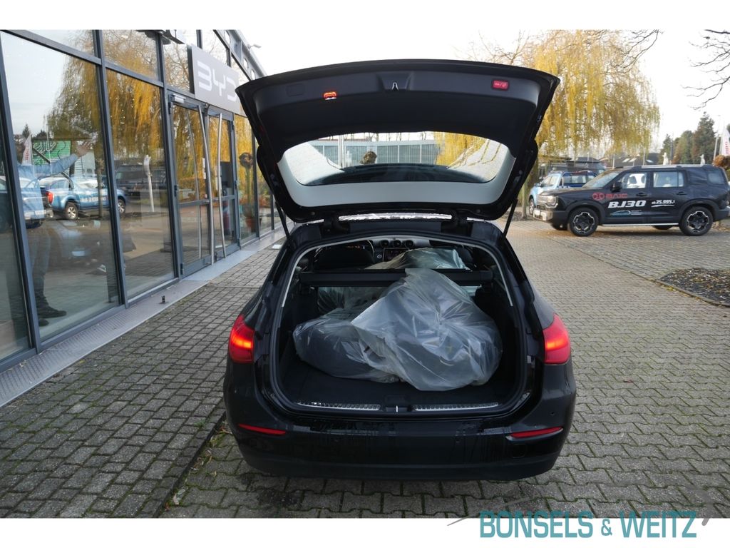 Mercedes-Benz C 200 2023