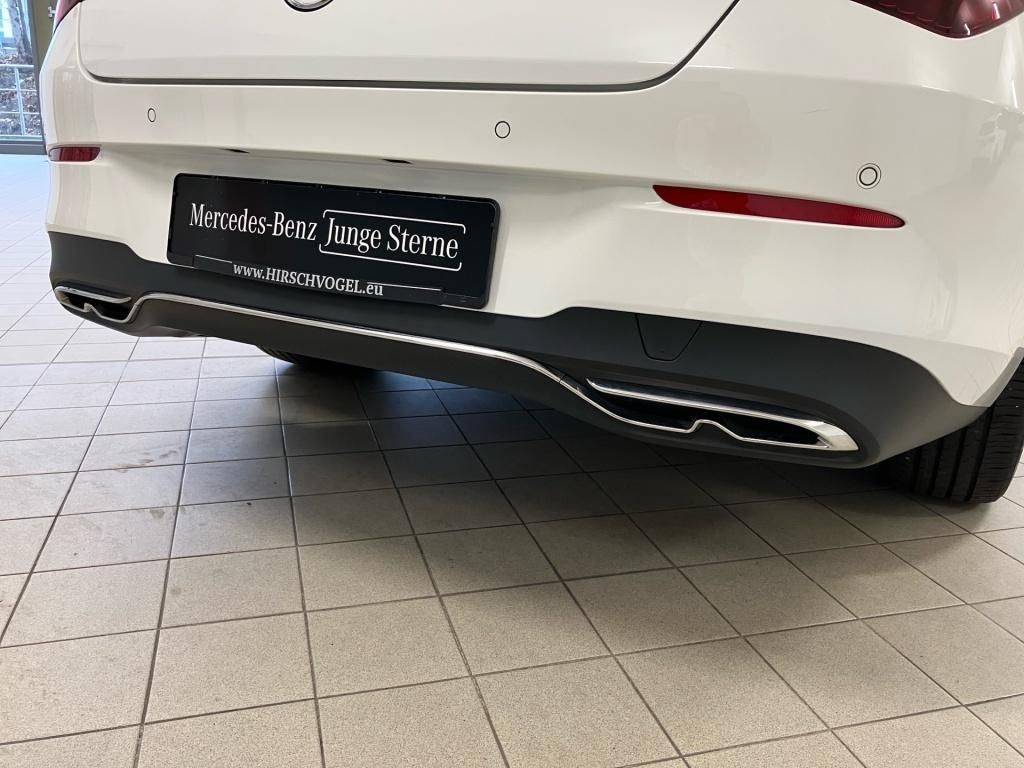 Mercedes-Benz CLA 180 2025