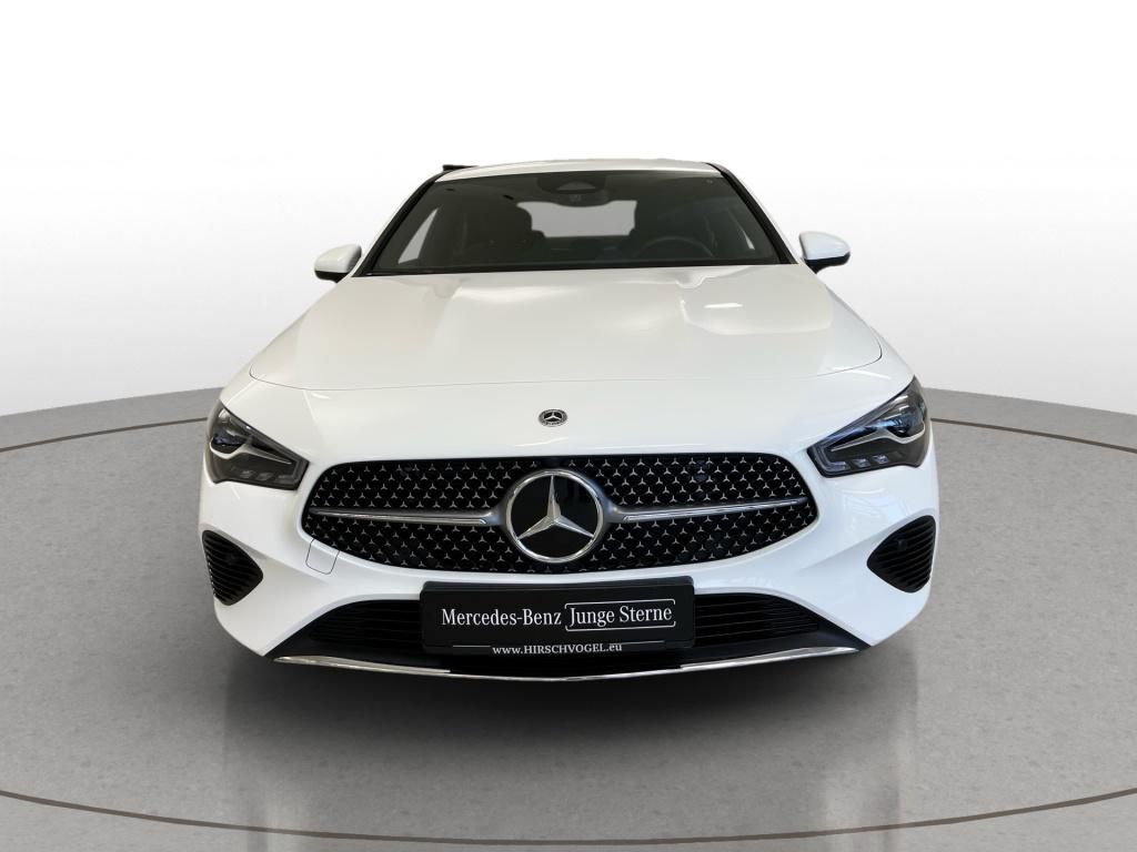 Mercedes-Benz CLA 180 2025