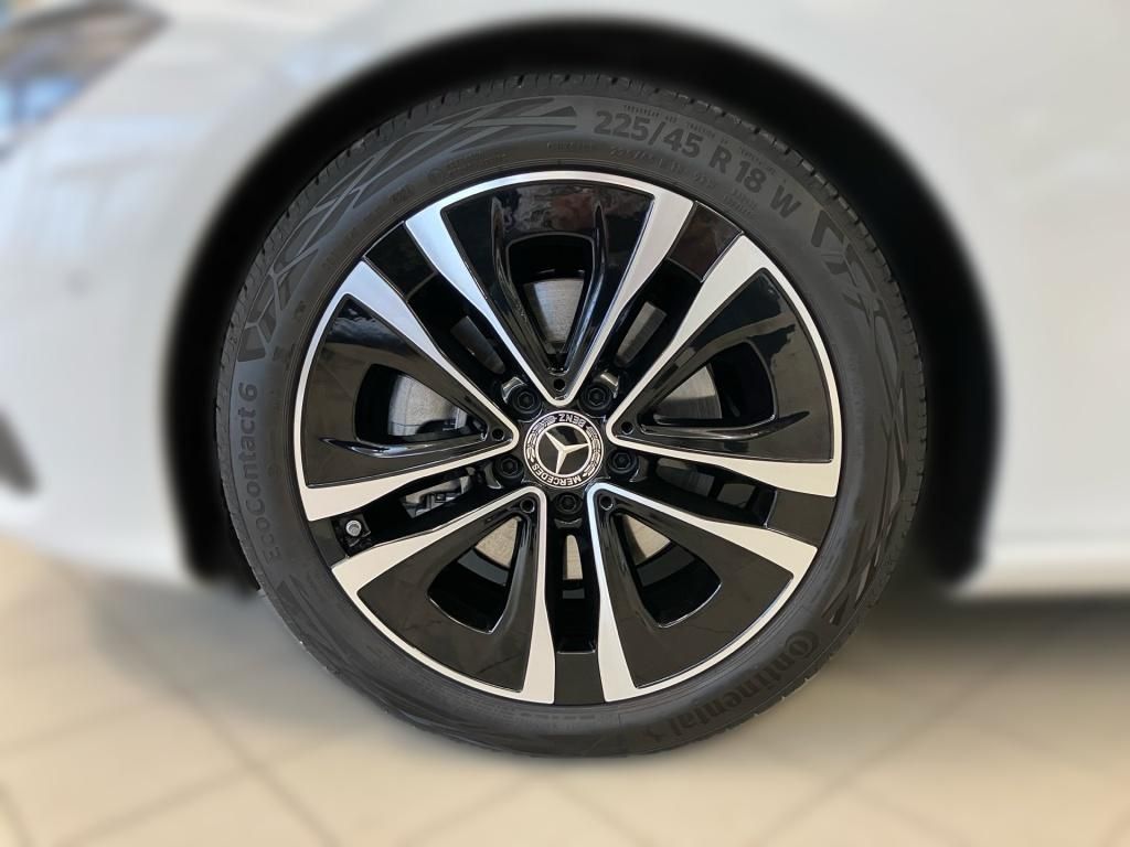 Mercedes-Benz CLA 180 2025