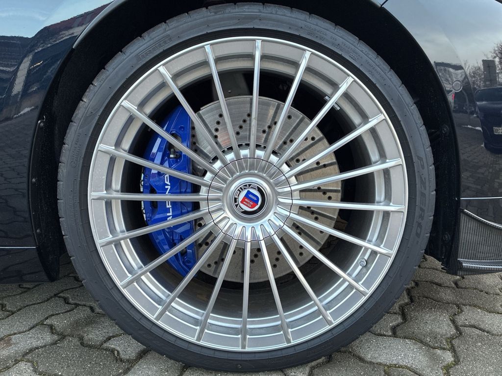 ALPINA B8