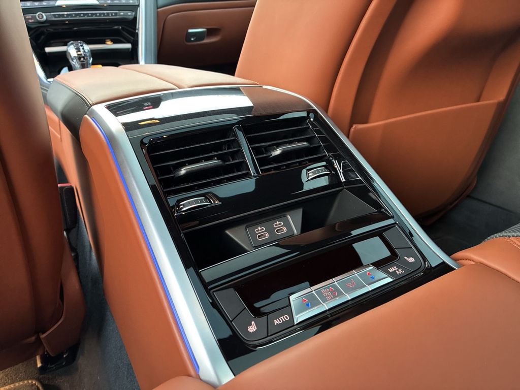 ALPINA B8