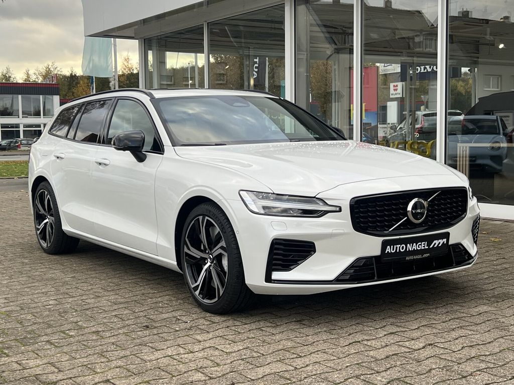 Volvo V60 2025