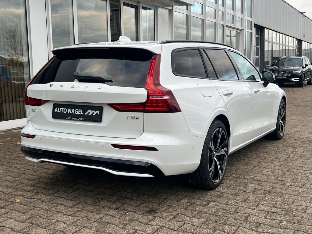 Volvo V60 2025