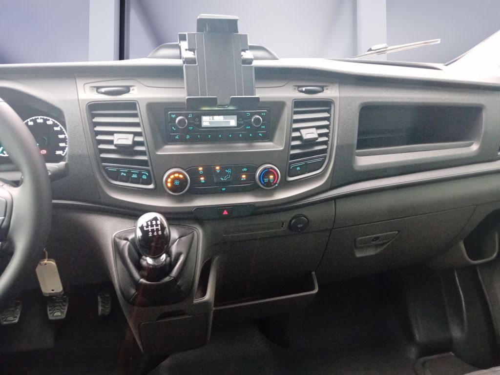 Ford Transit 2024