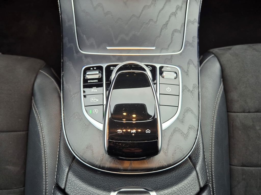 Mercedes-Benz E 220 2019