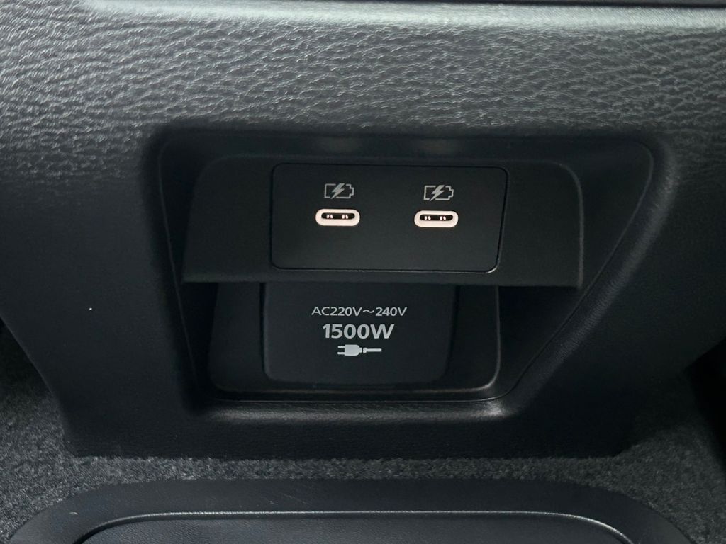 Mitsubishi Outlander 2025