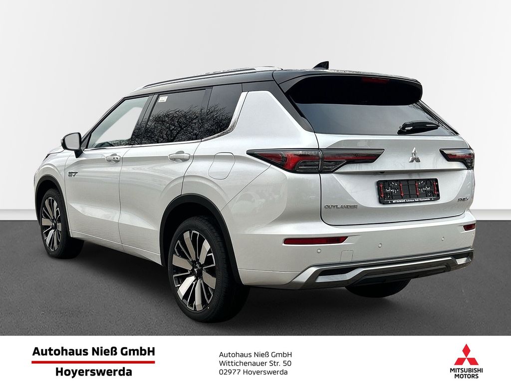 Mitsubishi Outlander 2025