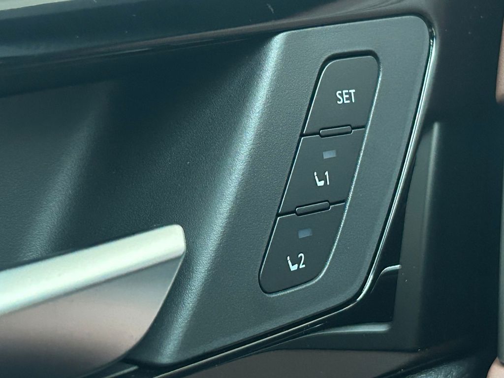 Mitsubishi Outlander 2025