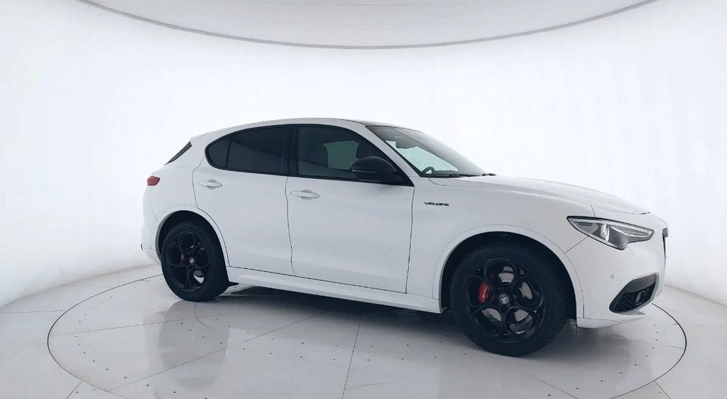 Alfa Romeo Stelvio 2021