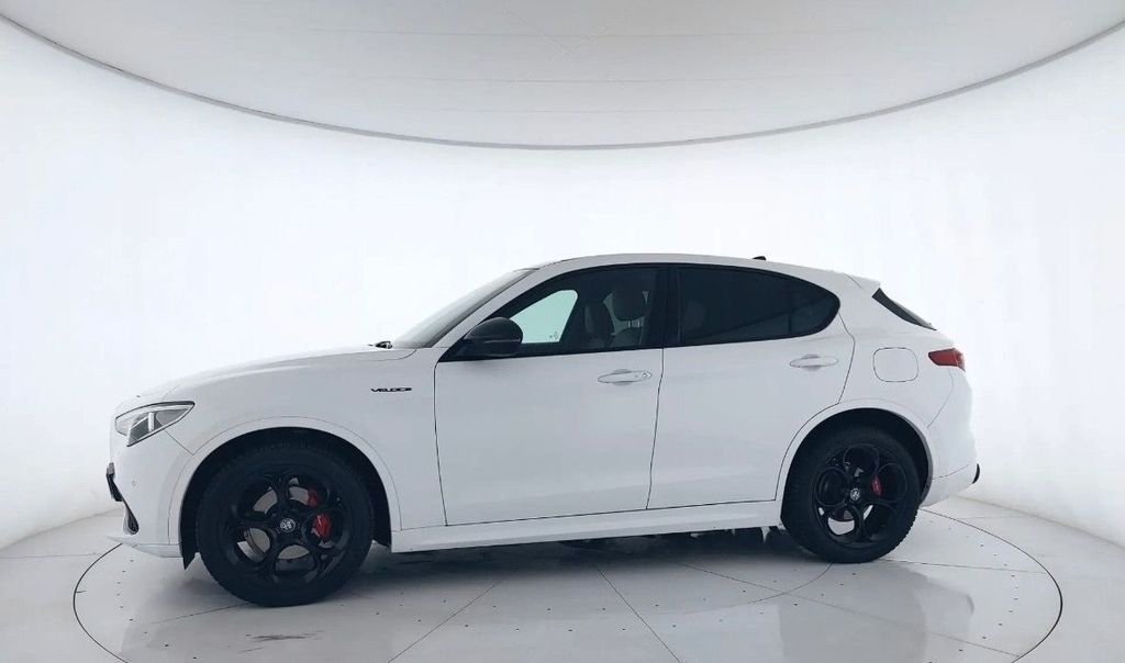 Alfa Romeo Stelvio 2021