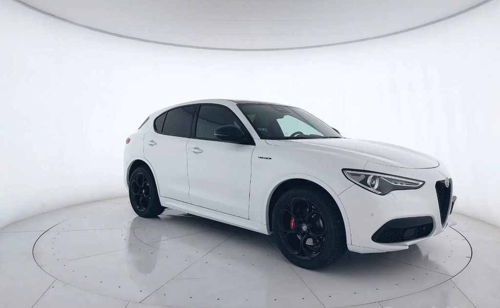 Alfa Romeo Stelvio 2021