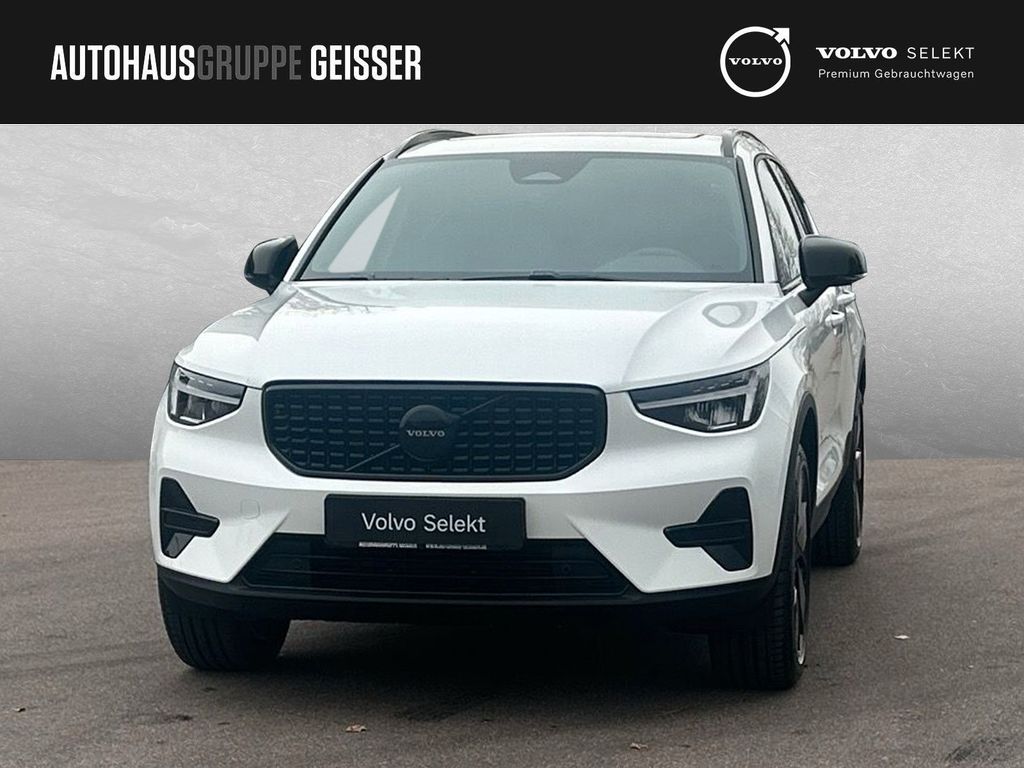 Volvo XC40 2025